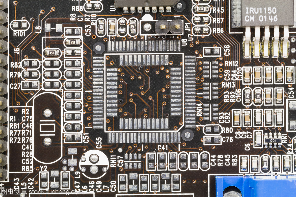 电路板 现代电子设备的核心骨架